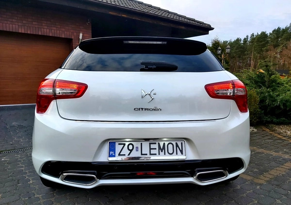 Citroen DS5 cena 47900 przebieg: 230000, rok produkcji 2015 z Morąg małe 497